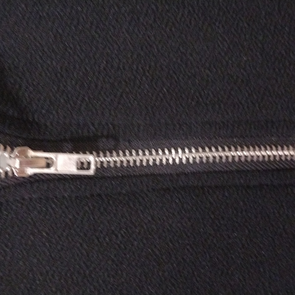 Cropped Black Zip Up Jacket - Picture 2 of 7